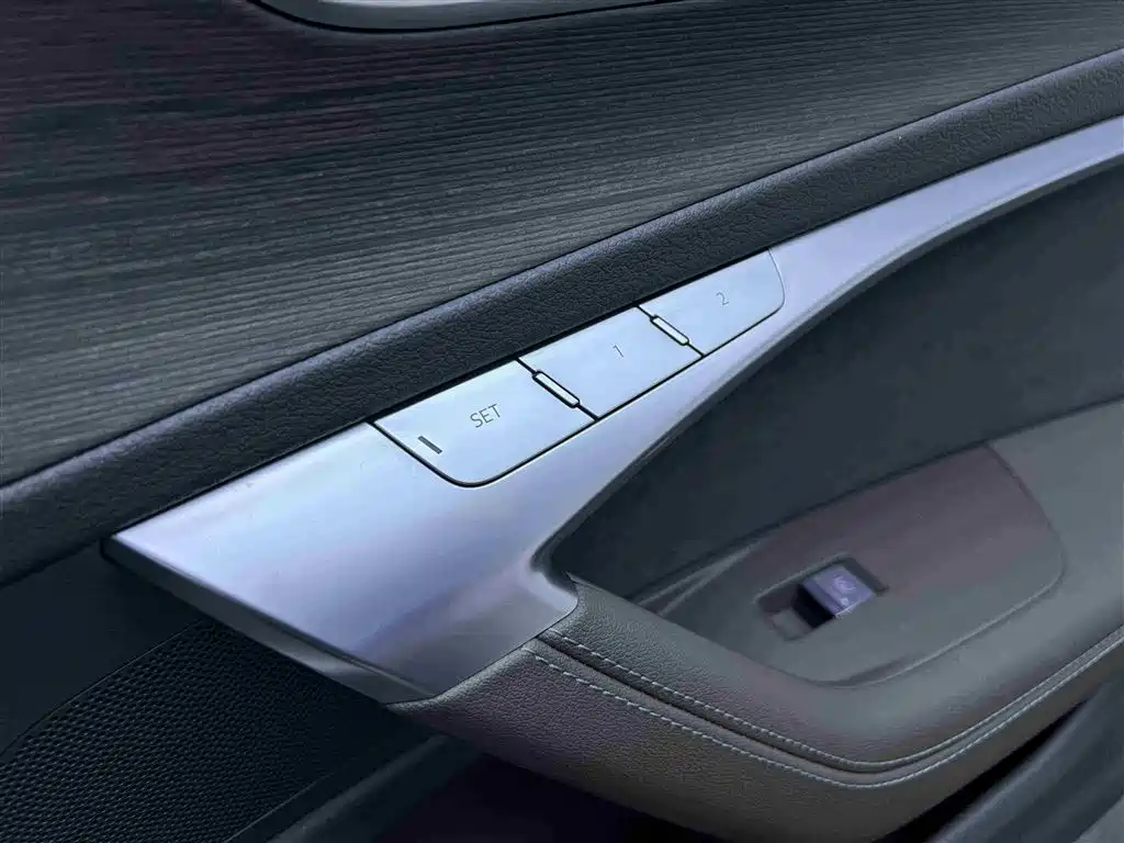 Audi A7L 2022 — фото 12