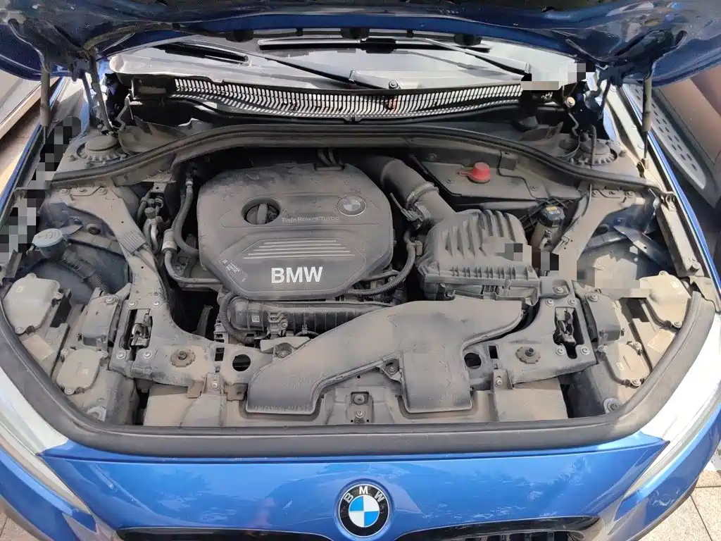 BMW 1 Series 2018 — фото 11