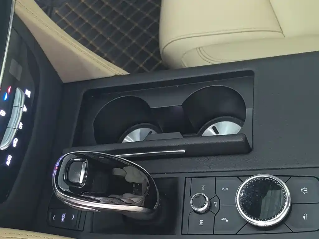 Cadillac CT6 2020 — фото 13
