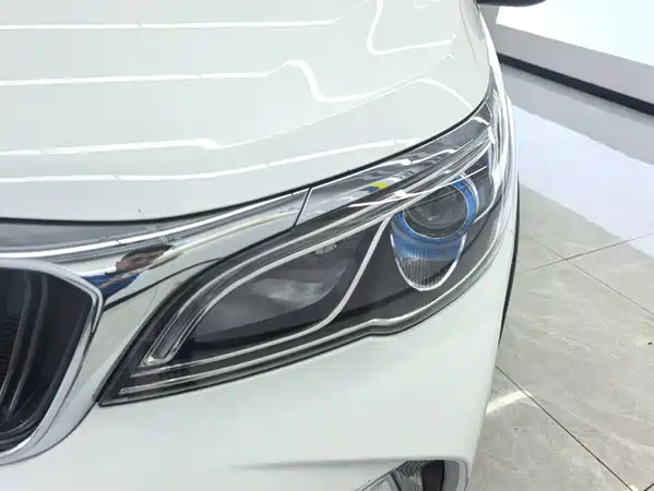 Geely Vision X3 2022