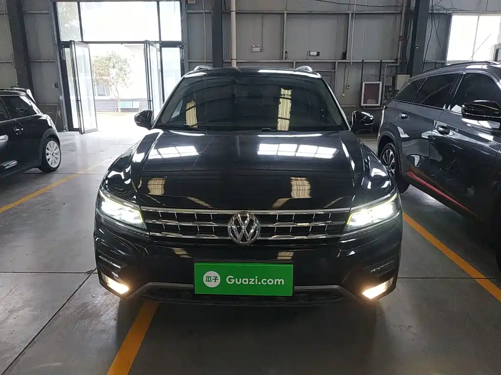 Volkswagen Tiguan L 2017 — фото 3