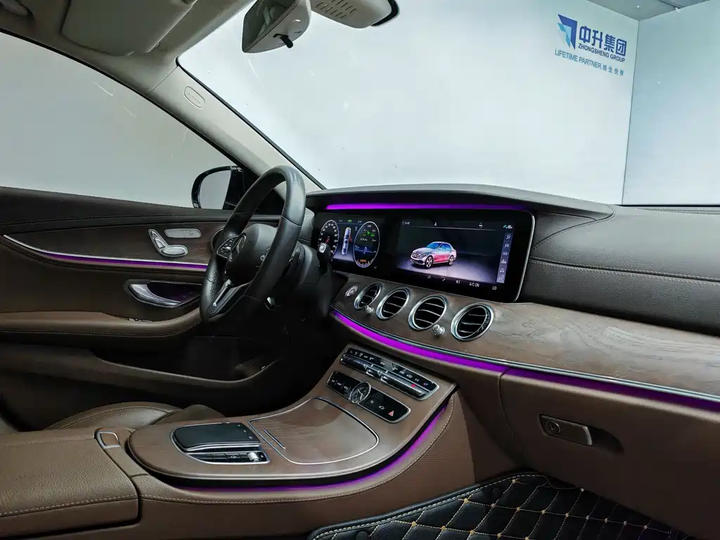 Mercedes-Benz E-Class 2020 — фото 14