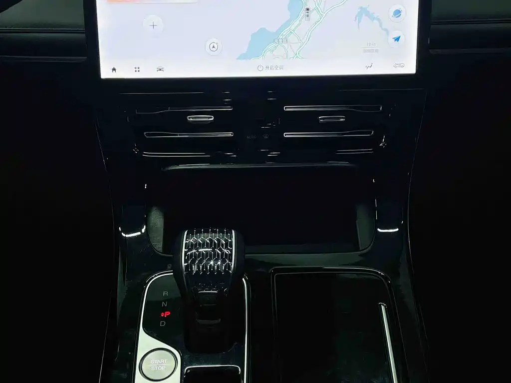 GAC Motor Trumpchi M8 2025 — фото 13