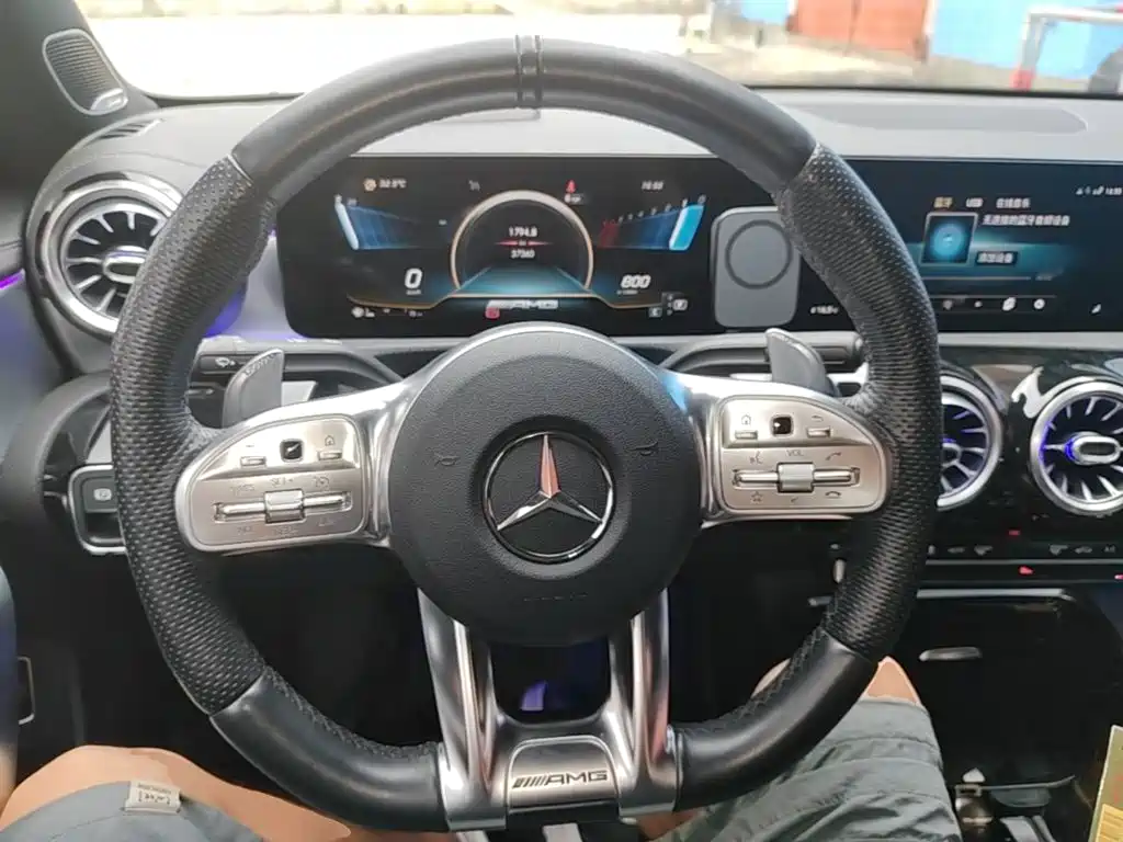 Mercedes-Benz A-Class AMG 2021 — фото 11