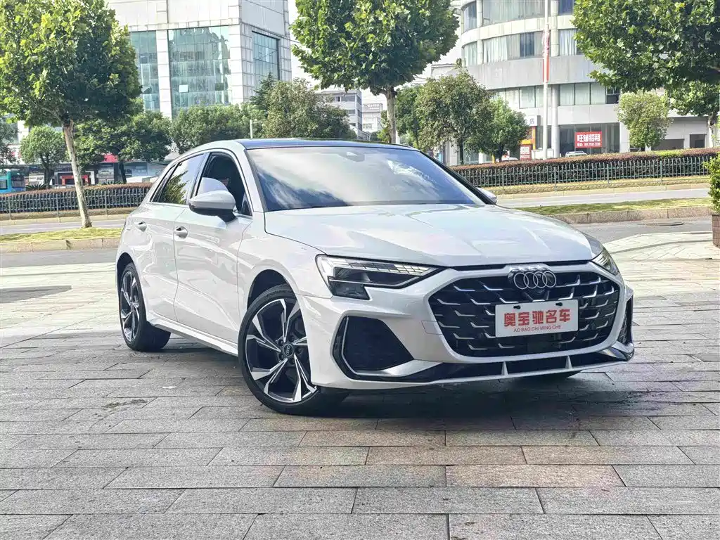 Audi A3 2024 — фото 3