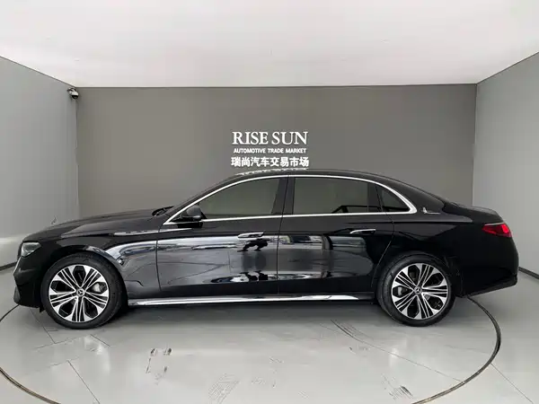 Mercedes-Benz E-Class 2025