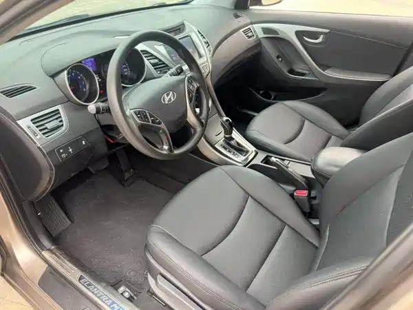 Hyundai Elantra Langdong 2017