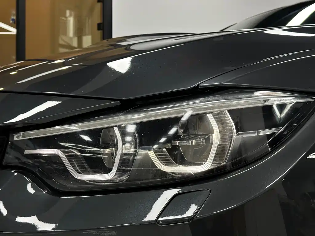BMW M4 2018 — фото 18