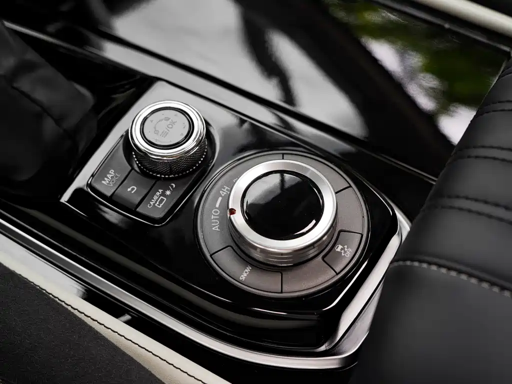 Infiniti QX80 2016 — фото 34