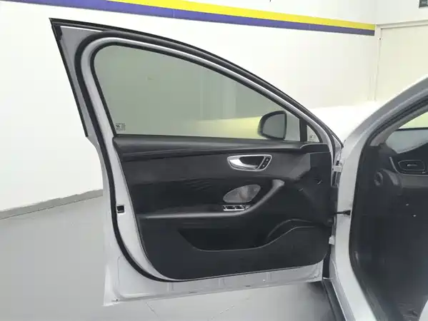Roewe D7 2024