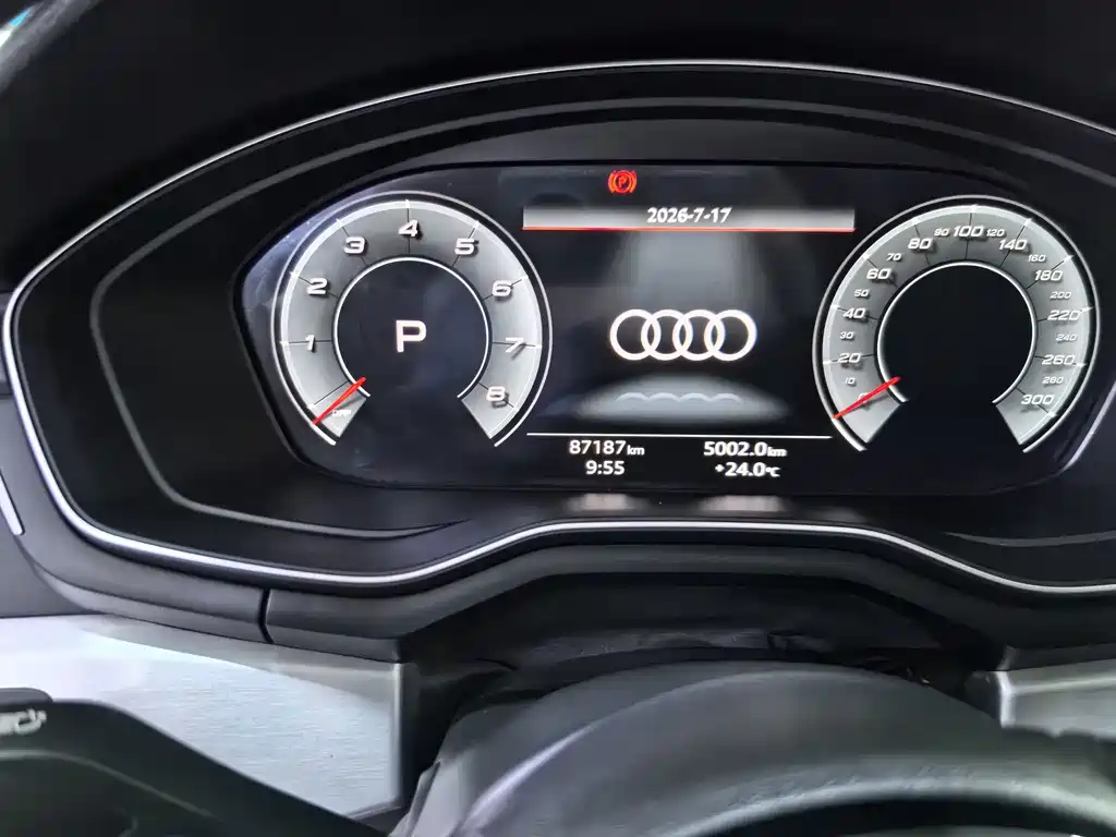 Audi A4L 2021 — фото 9