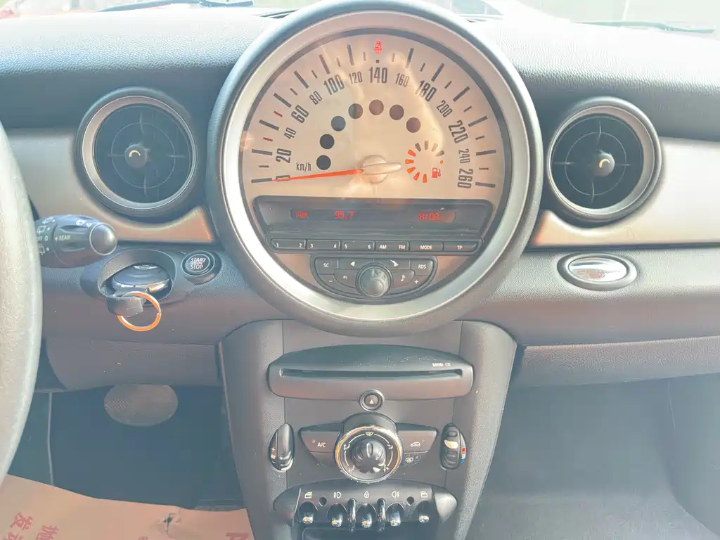 MINI Clubman 2014 — фото 14