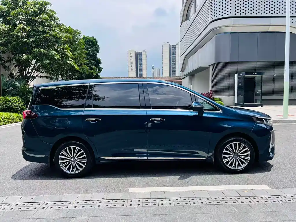 GAC Trumpchi M6 2020 — фото 12