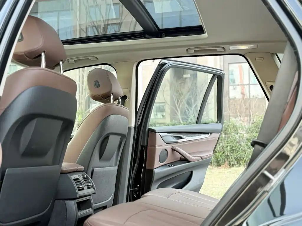 BMW X5 2015 — фото 15