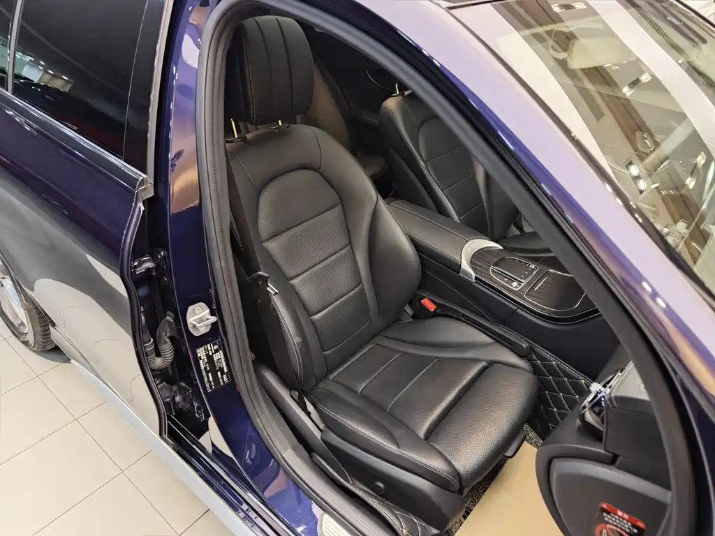 Mercedes-Benz C-Class 2020 — фото 34