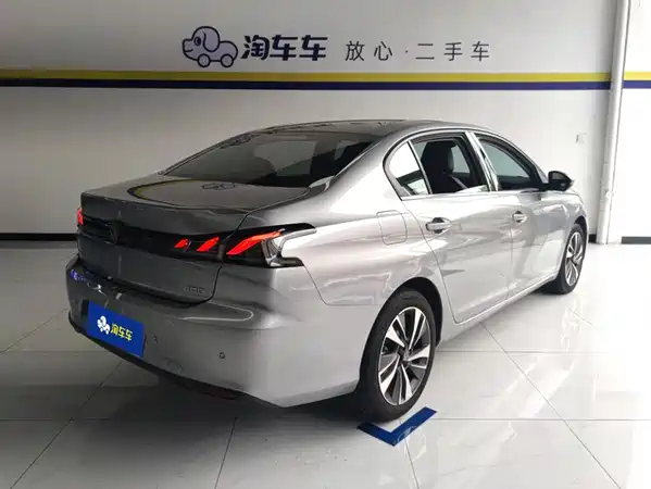 Peugeot 408 2025