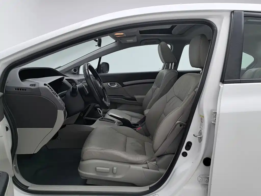 Honda Civic 2012 — фото 10