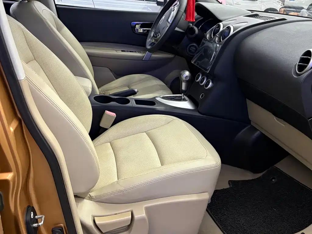 Nissan Qashqai 2014