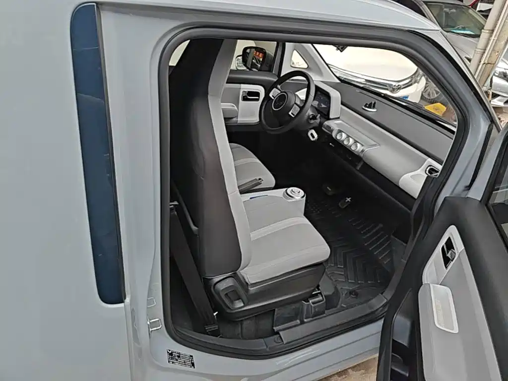 Wuling Air ev Clear Sky 2024 — фото 25