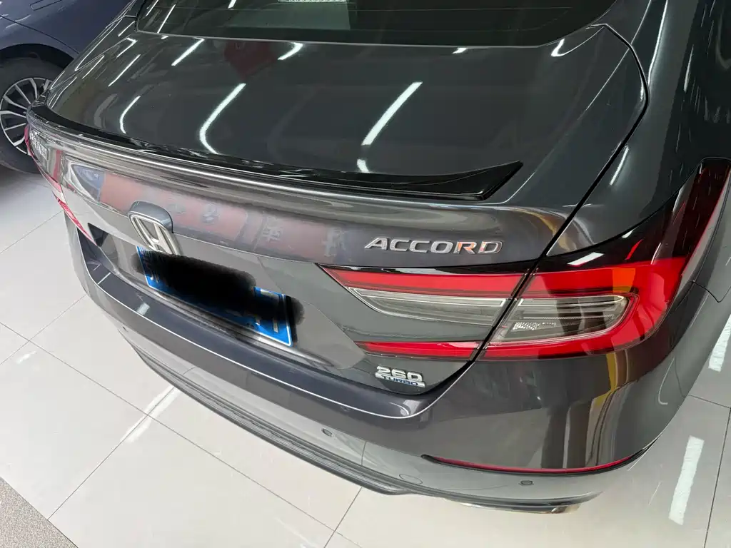 Honda Accord 2022 — фото 8