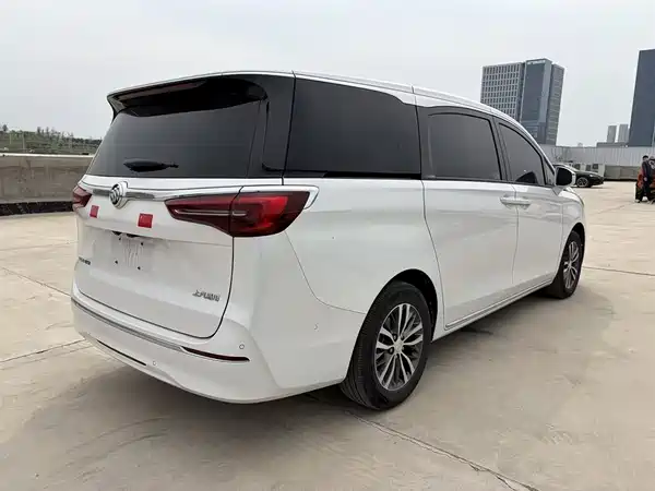 Buick GL8 2023
