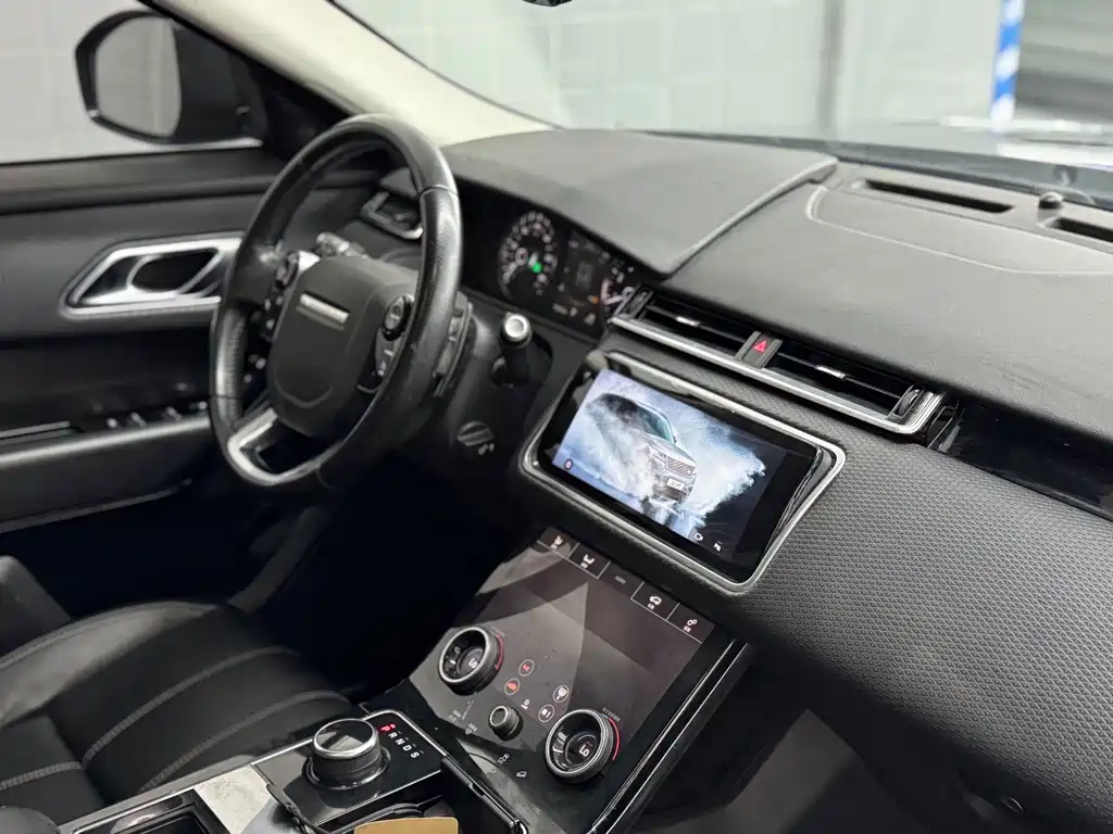 Land Rover Velar 2018 — фото 13