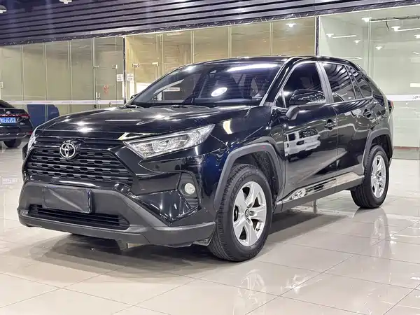 Toyota RAV4 2021