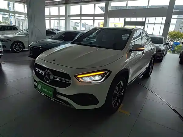 Mercedes-Benz GLA 2024