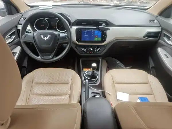Wuling Hongguang 2020