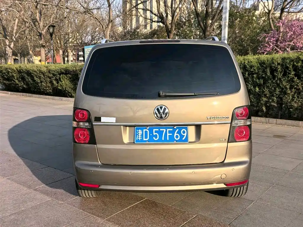 Volkswagen Touran 2015 — фото 5