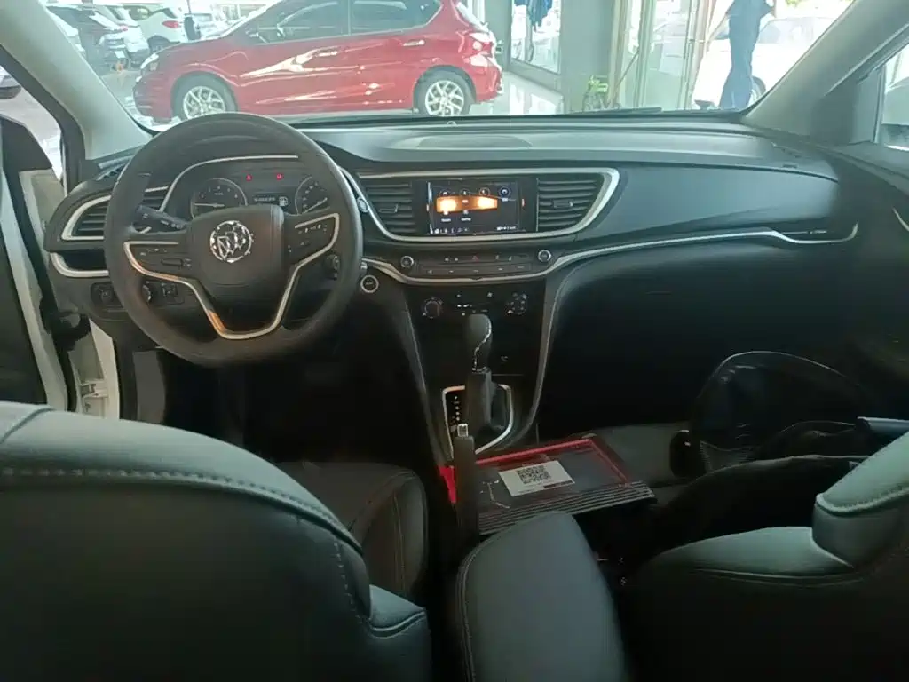 Buick Excelle 2022 — фото 10