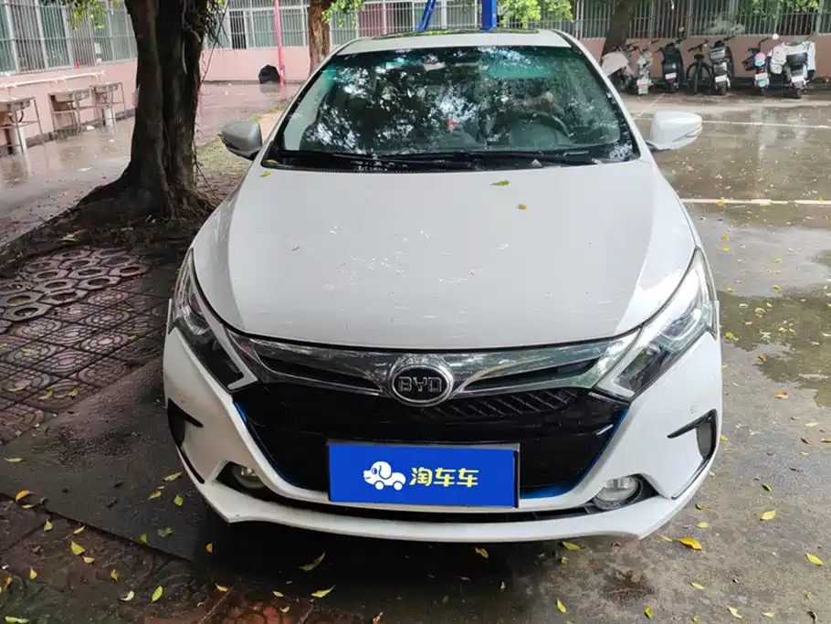 BYD Qin NEV 2016 — фото 2