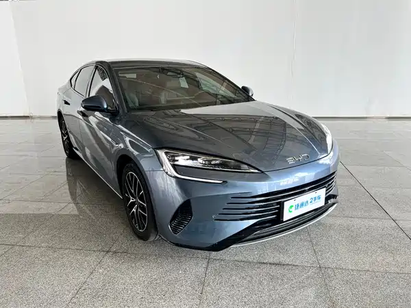 BYD Seal 07 DM-i 2025
