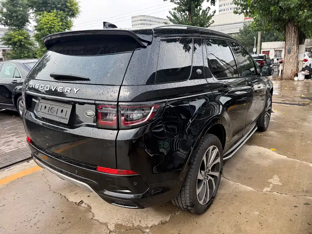 Land Rover Discovery Sport 2024 — фото 12