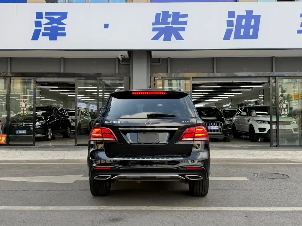 Mercedes-Benz GLE 2016 — фото 13