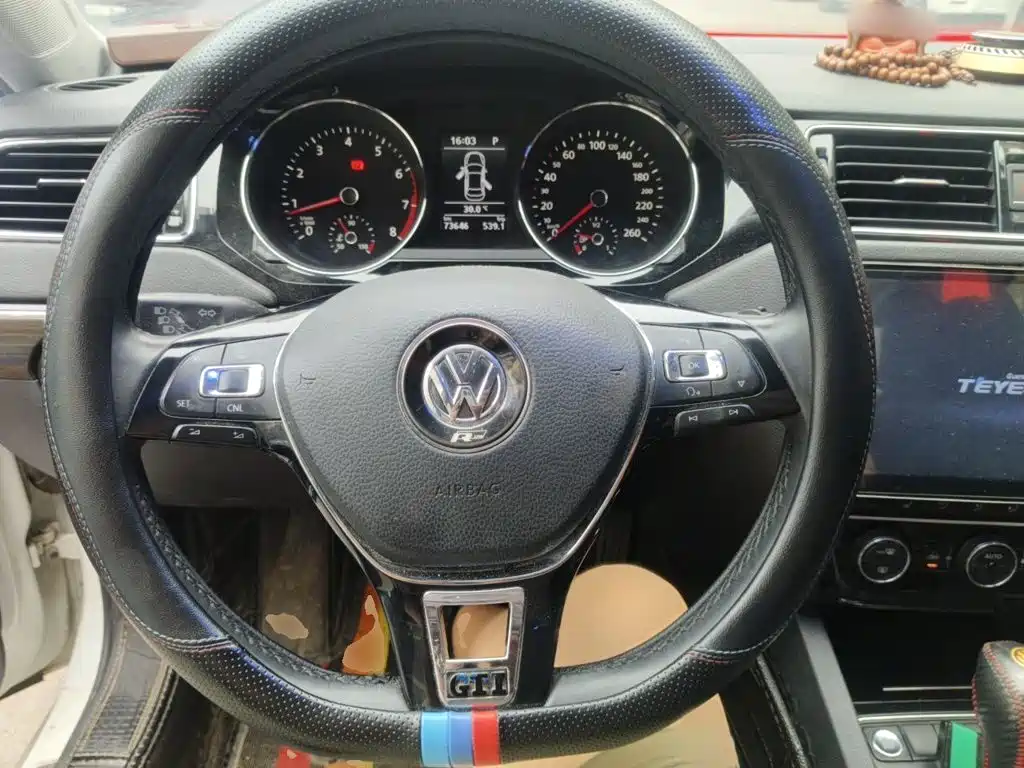 Volkswagen Sagitar 2017