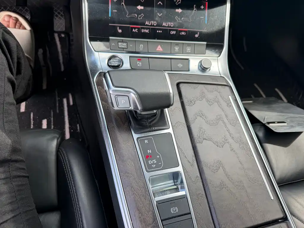 Audi A7 2021 — фото 20
