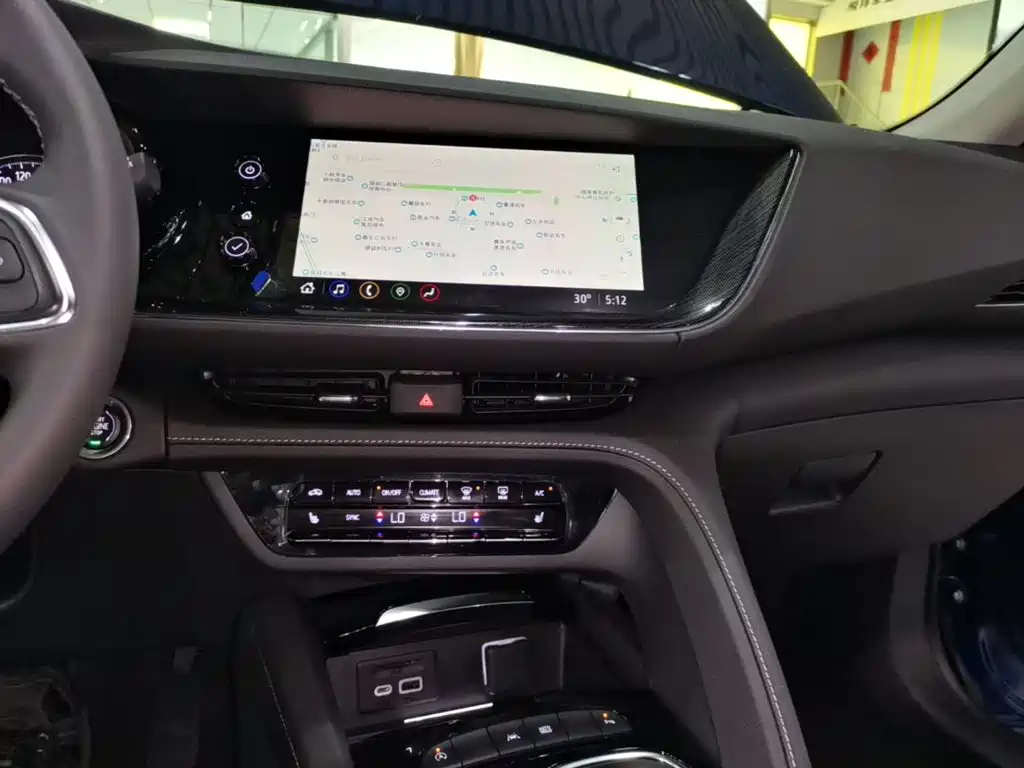Buick Envision Plus 2023 — фото 13