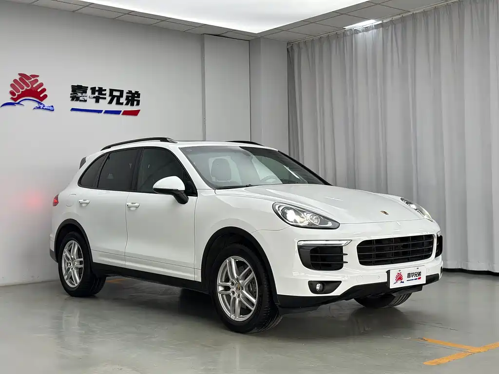 Porsche Cayenne 2015 — фото 5
