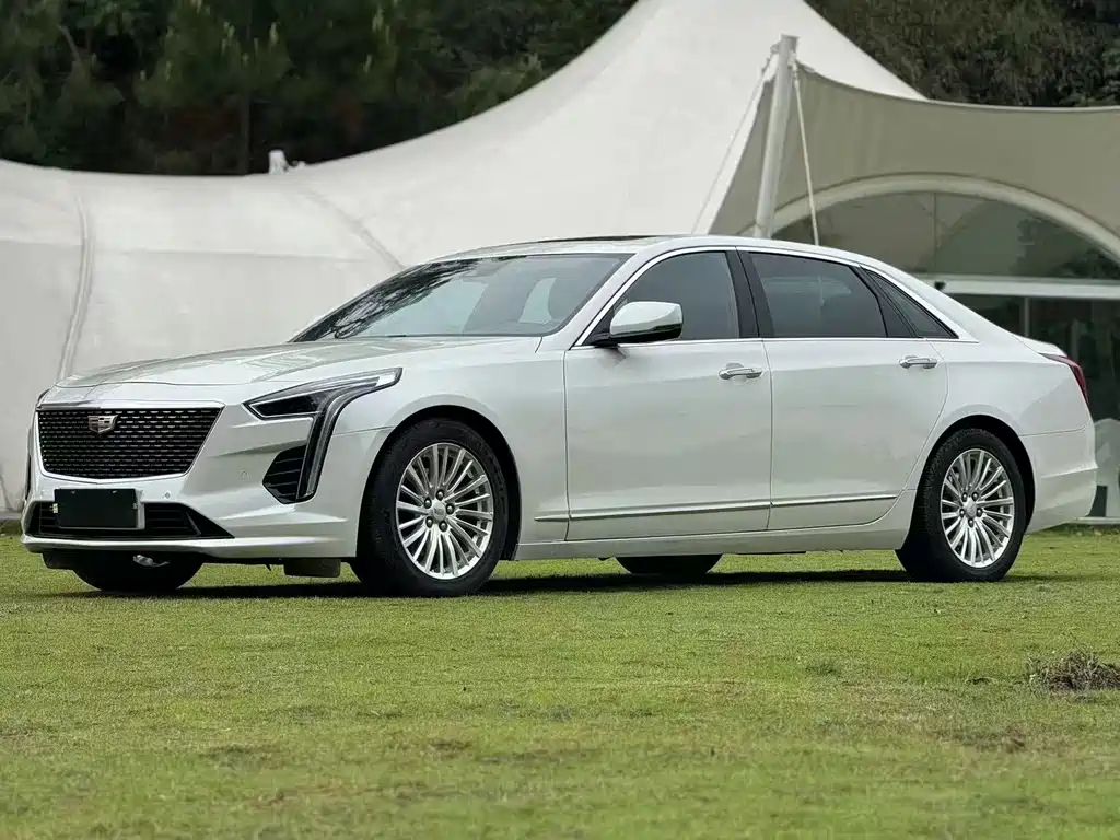 Cadillac CT6 2019 — фото 1