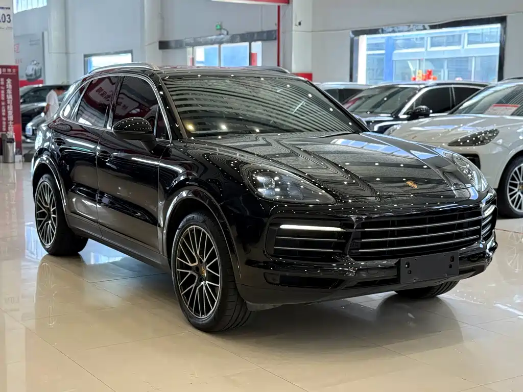 Porsche Cayenne 2019 — фото 3