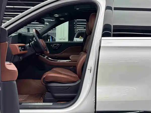 Lincoln Aviator 2024