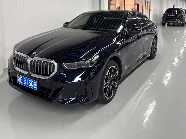 BMW 5 Series 2024