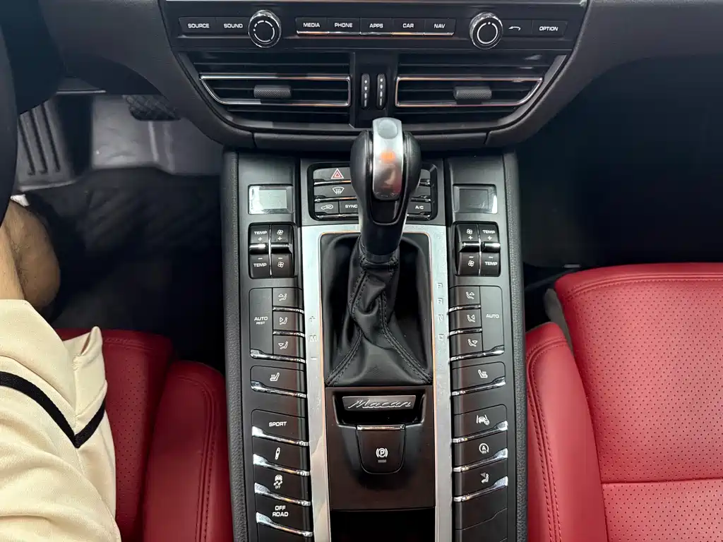 Porsche Macan 2019 — фото 7