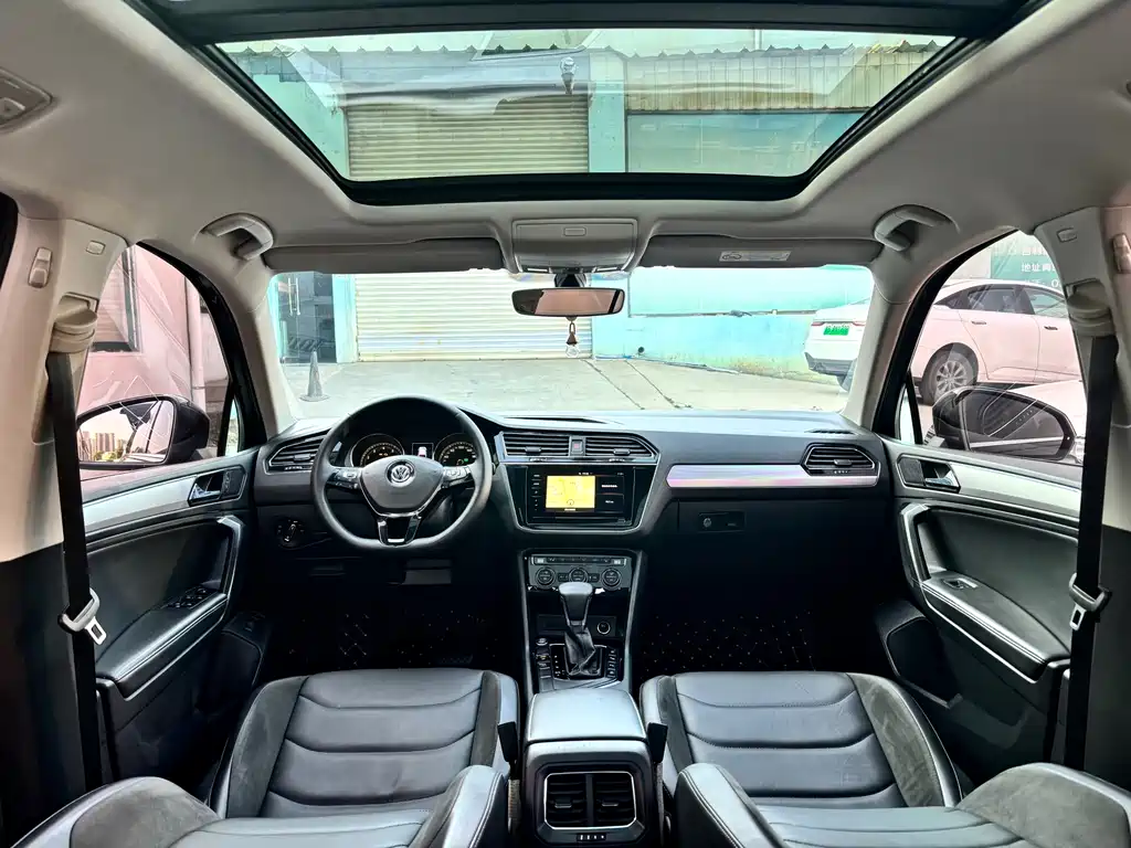 Volkswagen Tiguan L 2020 — фото 13