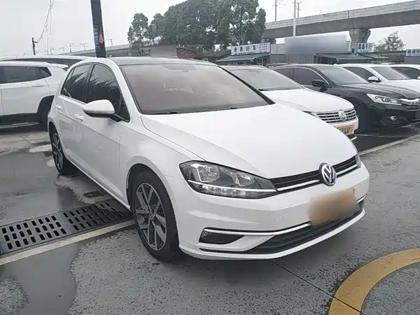 Volkswagen Golf 2020