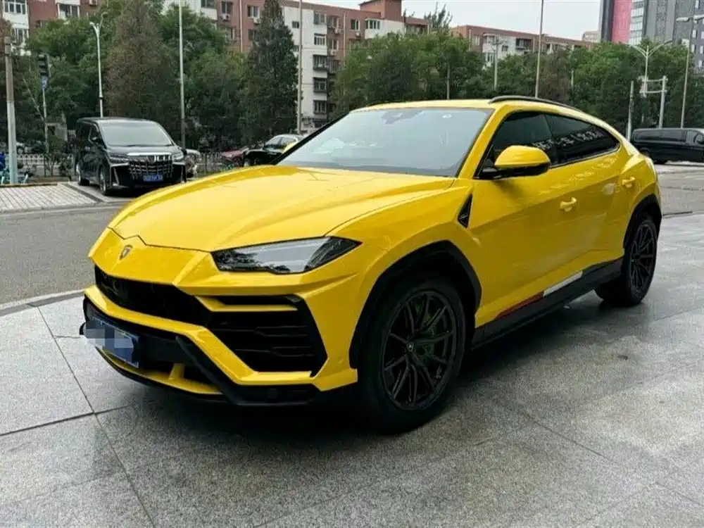 Lamborghini Urus 2019 — фото 1