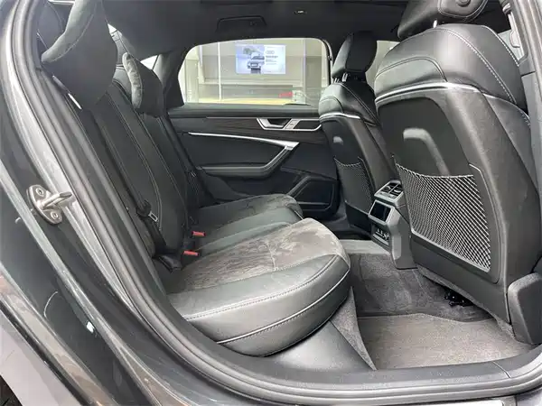 Audi A6L 2023