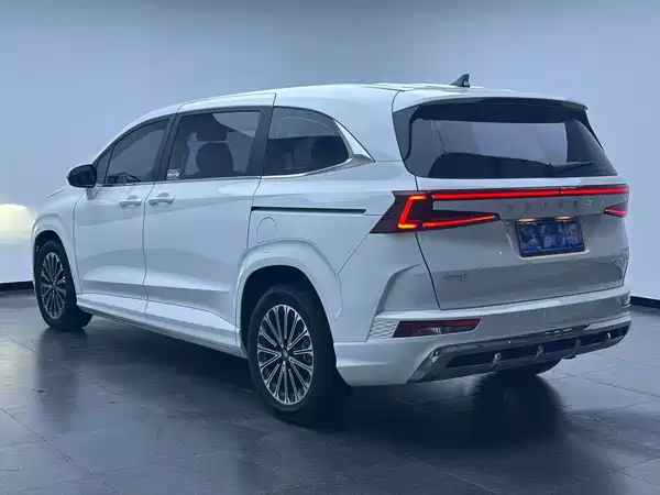 Hyundai Custin 2025