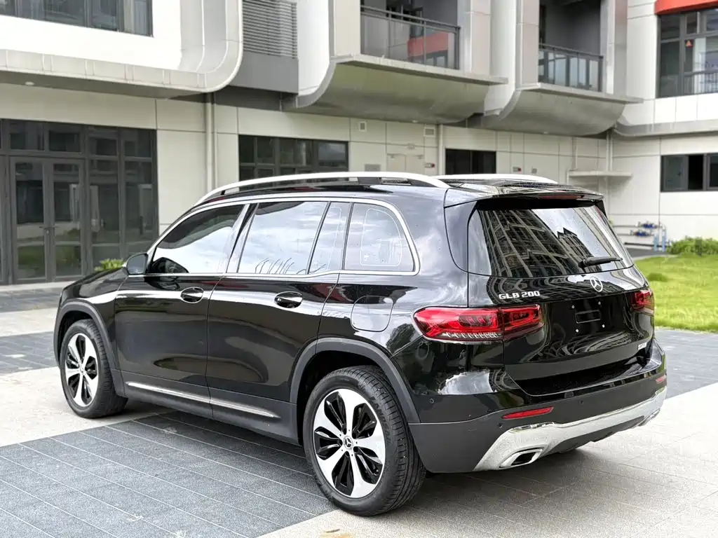 Mercedes-Benz GLB 2022 — фото 2